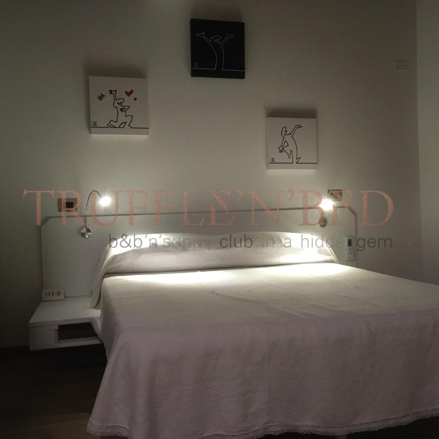 Truffle'N'Bed Bed and Breakfast San Giovanni dʼAsso Exteriör bild